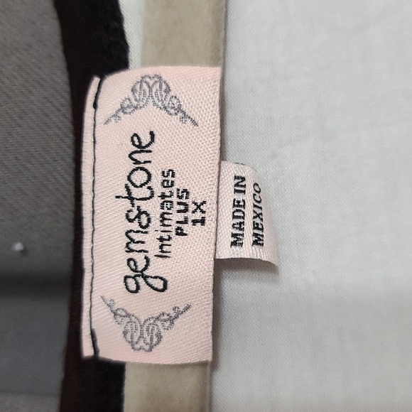 Gemstone Intimates Plus Womens Nightgown White/Brown/Rust Cheetah Lips Sz 1X EUC - Picture 4 of 6